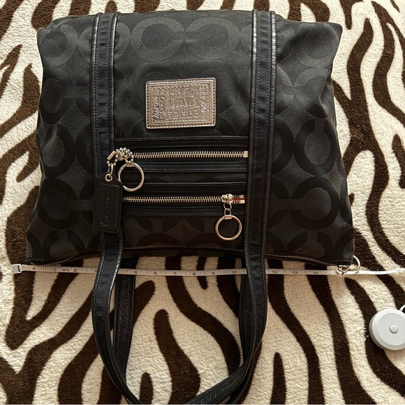 Poppy Coach purse - Picture 7 of 11